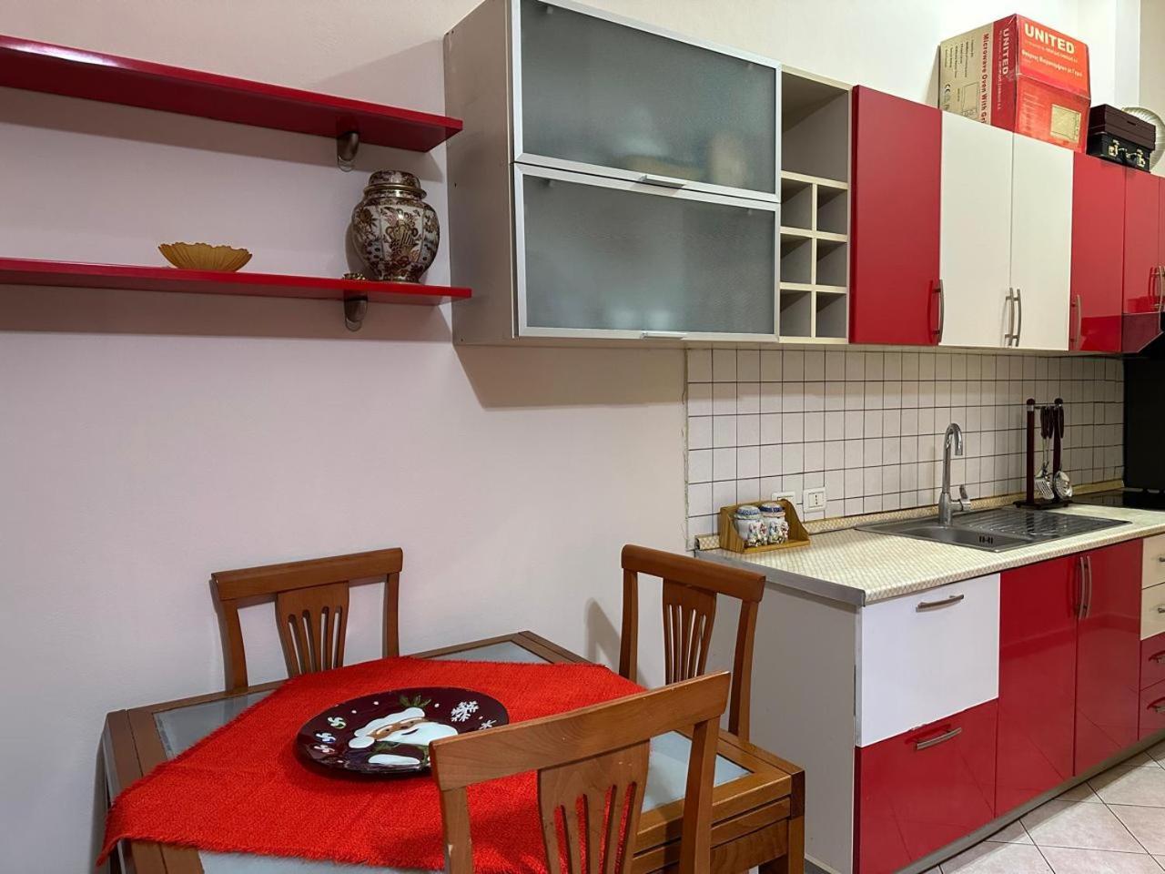 Hotelvila 22 Тирана Екстериор снимка