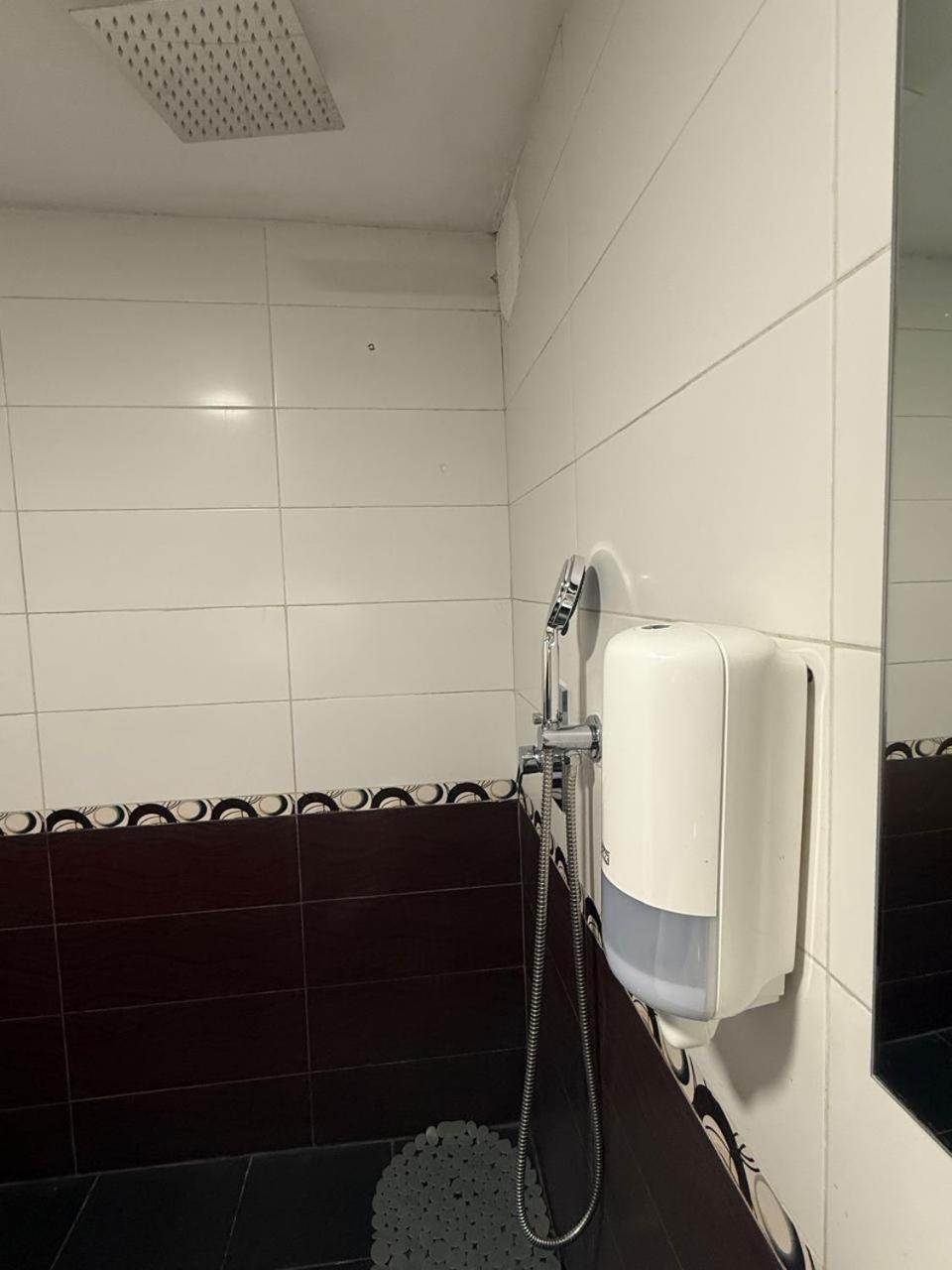 Hotelvila 22 Тирана Екстериор снимка